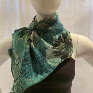 abstract-green-plant-print-draped-scarf