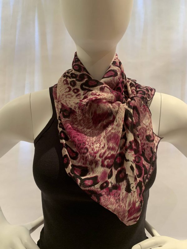 magenta-leopard-print-draped-scarf